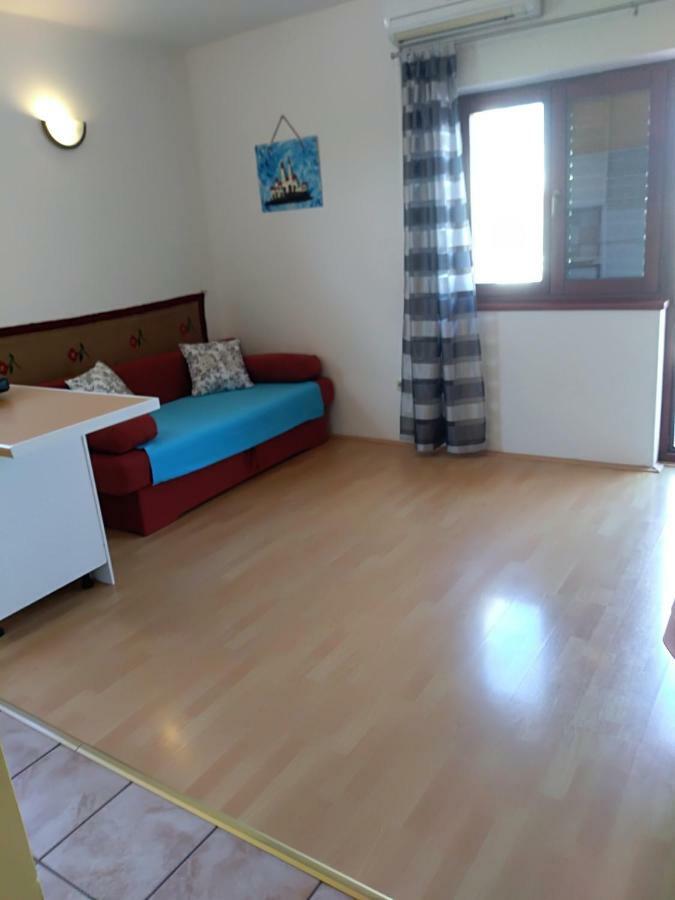 Boris Apartment